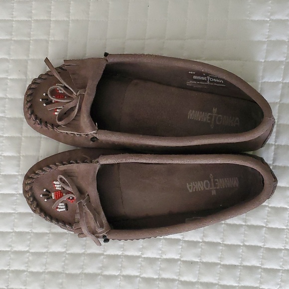 Minnetonka Women's Thunderbird "Animikii" Hardsole - Picture 1 of 4